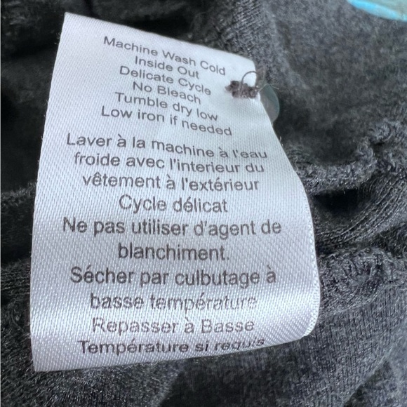 Aritizia Talula Grey Button Down Lightweight Cardigan Size XS - Picture 9 of 10